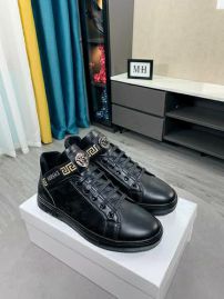 Picture of Versace Shoes Men _SKUfw121845833fw